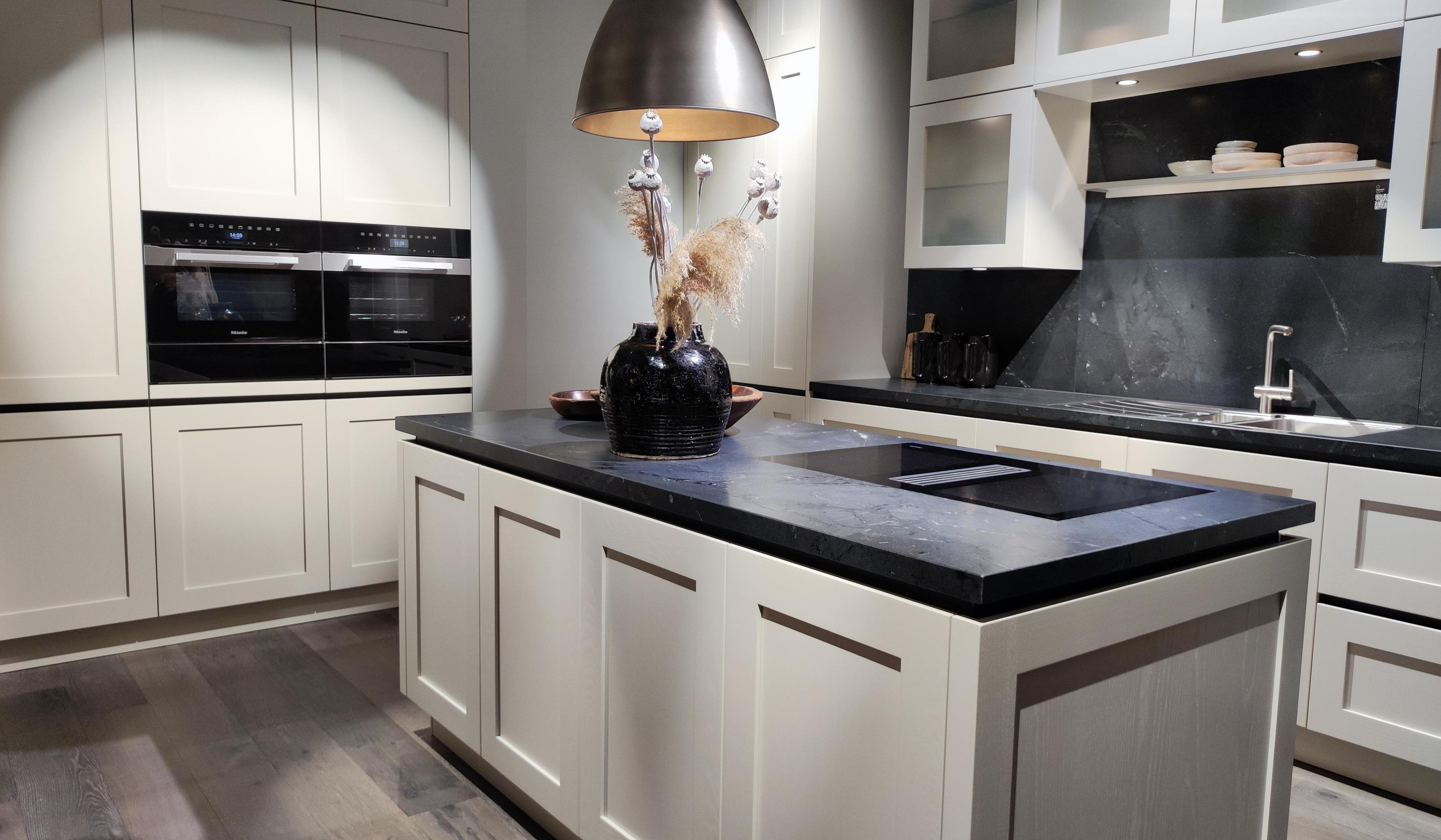 Landhaus Modern in Weiß